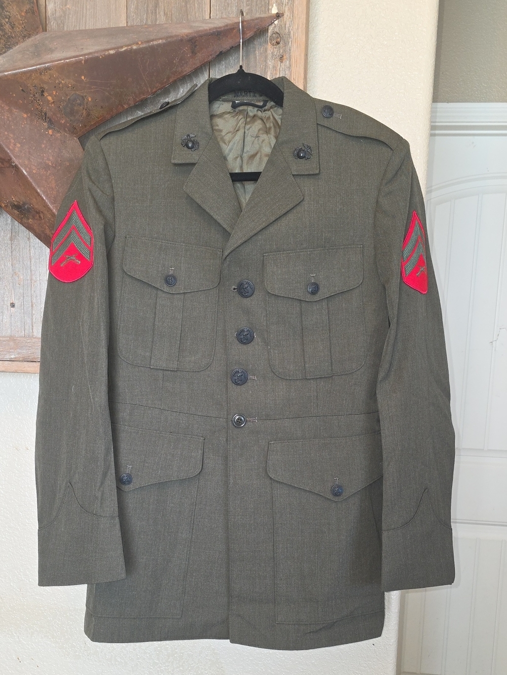 Military-Style Olive Green Men's Coat